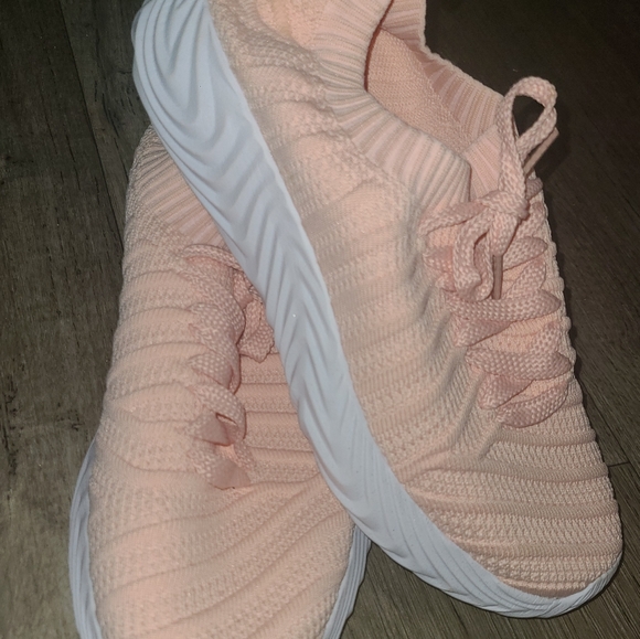 NEW sock-like pink running shoes size 8.5(39) - Picture 6 of 8